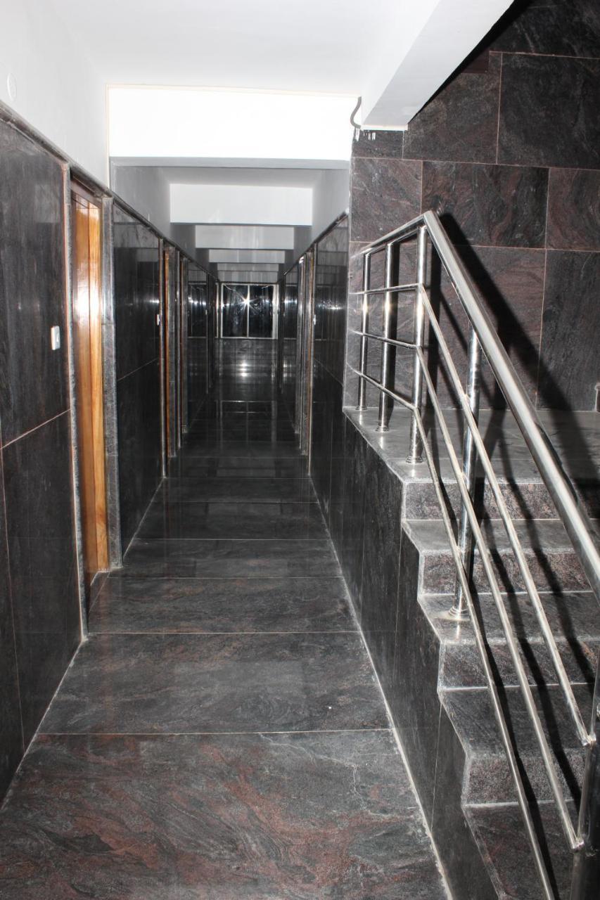 Hôtel Sdd Residency à Tiruvannāmalai Extérieur photo